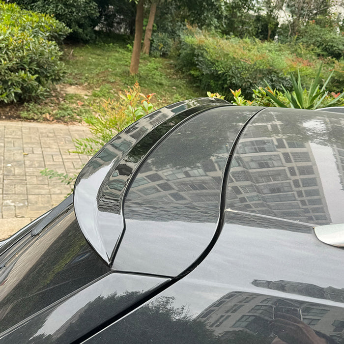 Black Bagspoiler roof spoiler for Audi Q5 8R installed on white vehicle