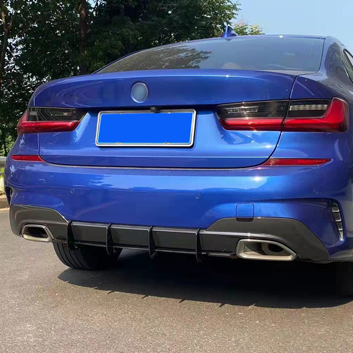 Black blade diffuser BMW 3-series G20 M-Package rear bumper, gloss finish installed
