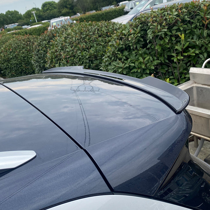 Blank black bagspoiler roof spoiler installed on Volkswagen ID.6 2021+ SUV