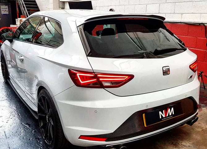 Seat Leon 5F Hatchback side vinge